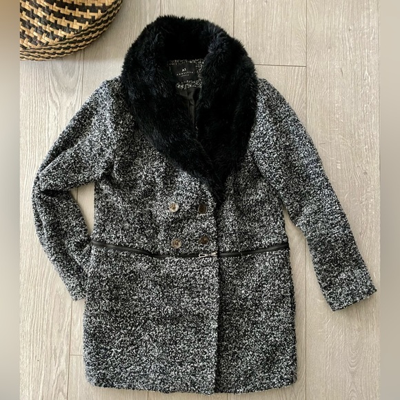 Winter Coat L - Picture 1 of 4